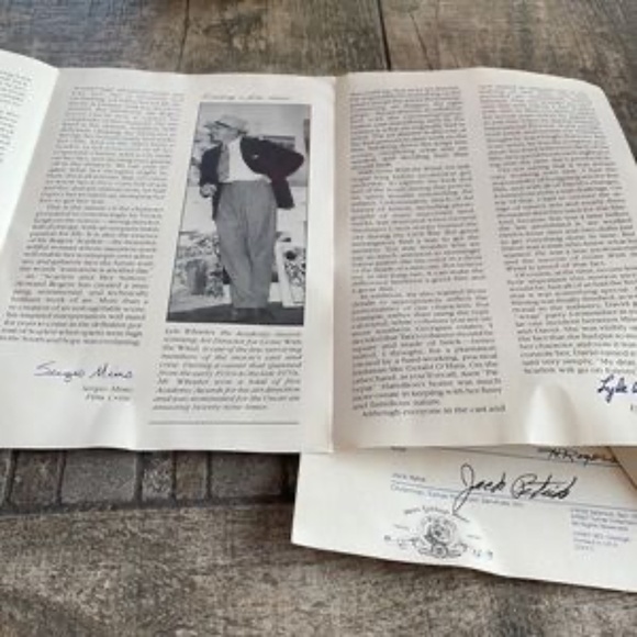 Scarlett and Her Suitors Plate w certificate​ - Picture 8 of 14